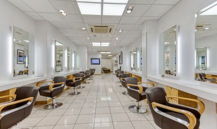 DESSANGE - Clermont-Ferrand : Manucure à Clermont-Ferrand