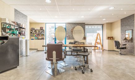 De mèche avec vous : Coiffeur à Val-d'Arc
