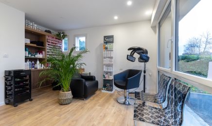 Parenthèse : Coiffeur à Pleucadeuc