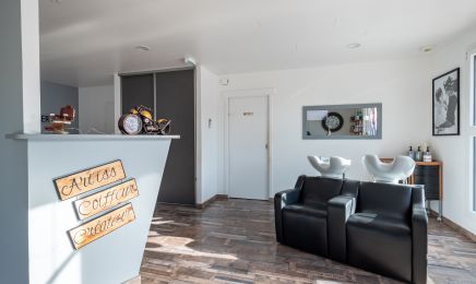 Art iss : Coiffeur à Saint-Jean-de-Beugné