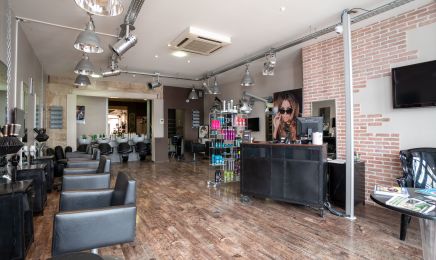 Seven : Coiffeur à Niort