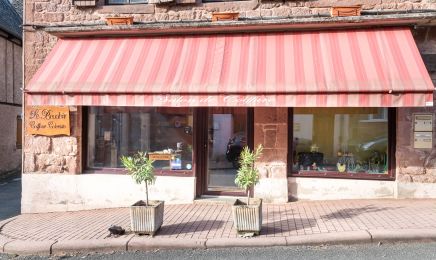 Le boudoir : Coiffeur à Conques-en-Rouergue (St Cyprien sur Dourdou)