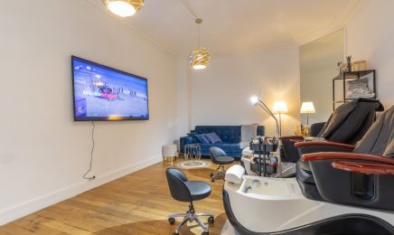 OG nail bar  : Manucure à Paris