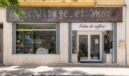 En Visage  et moi : Barbier à Aniane