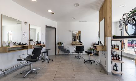 New style & Nails Léa Andcie  : Coiffeur à Grosbreuil