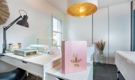 L’atelier de Fanny : Manucure à Veauche
