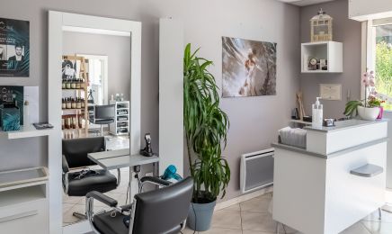 Agnes Coiffure - Visagiste : Coiffeur à Pézenas