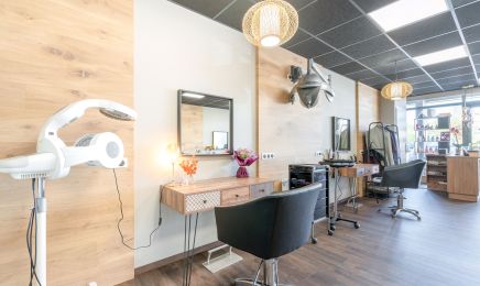 Emmanuelle Coiffure  : Institut de beauté à Fayl-Billot