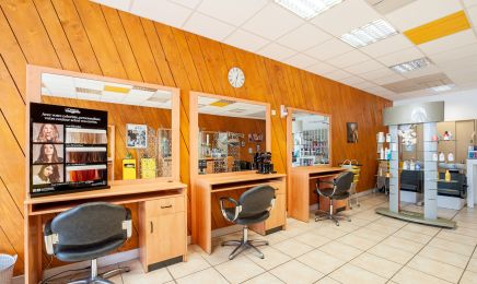 Marie Charlotte Coiffure Visagiste : Coiffeur à Limoges