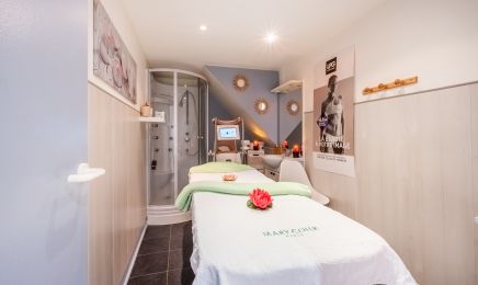 Luka Beauté : Manucure à Élancourt