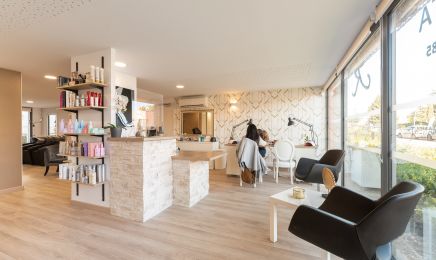 Renata Jane  : Coiffeur à Pérols