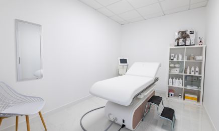 Cinq Beautés  : Manucure à Veigné