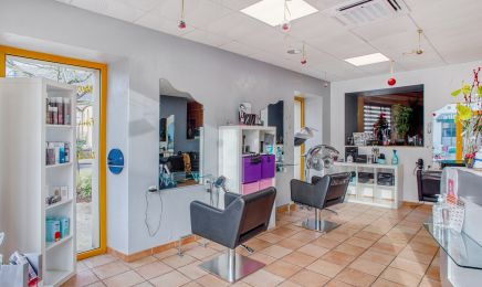 c style : Coiffeur à L'Hermitage