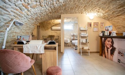 Institut Loli  : Manucure à Saint-Paulet-de-Caisson