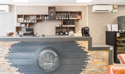 Le Barbier Chanvrier : Manucure à Tournus