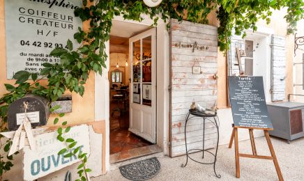 Atmosphere : Coiffeur à Lambesc