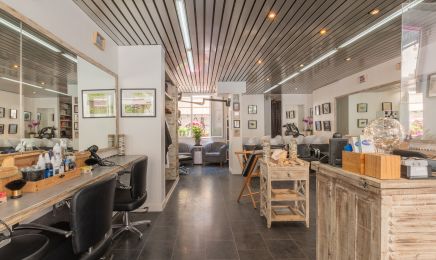 Marven 8 : Coiffeur à Paris