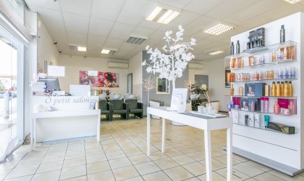 Ô petit salon  : Coiffeur à Bassens