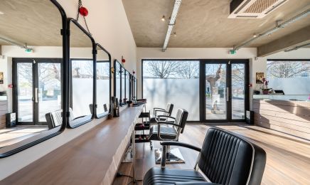 Le Salon Frida Coiffeur & Barbier  : Coiffeur à Cogolin