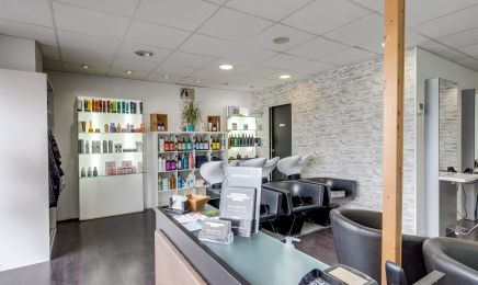 Salon de coiffure Juste pour vous  : Coiffeur à Artigues-près-Bordeaux