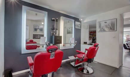 Viva la Vie by Laurent et Margaux Parola : Barbier à Cognac