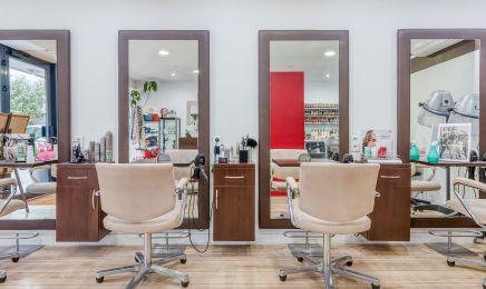 Elina B Coiffure : Coiffeur à Décines-Charpieu