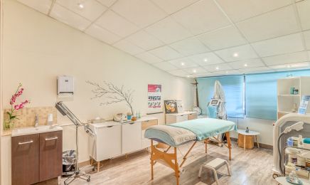 Institut De Toute Beauté By Isabelle : Manucure à Montauroux