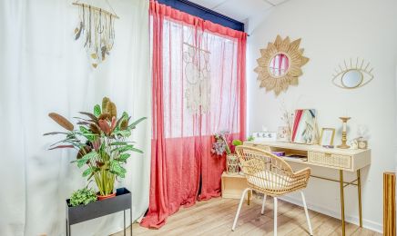 Celine Masullo - Spécialiste coloration végétale & minérale : Coiffeur à Caveirac