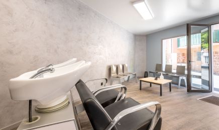 "Chez Isabelle" : Coiffeur à Marcillac-Vallon