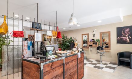 En Visage  et moi : Barbier à Aniane