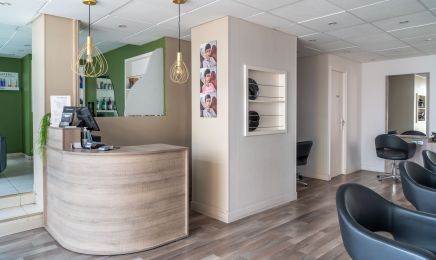 Eloni Jordan : Coiffeur à Igny