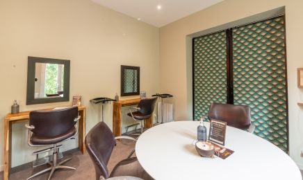 En Aparté By Lyne : Manucure à Laval