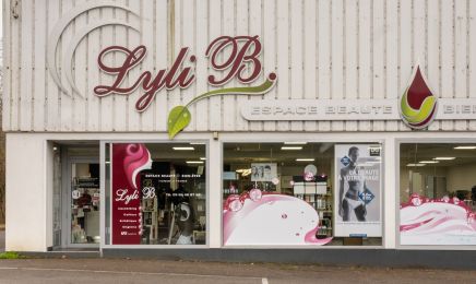 Espace Beauté & Bien-Être Lyli B. : Coiffeur à Jarny