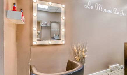 Le Monde de Jen  : Coiffeur à Castelnau-le-Lez