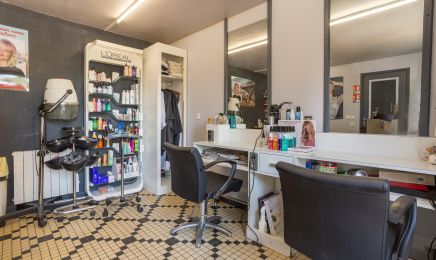Antoinette Coiffure  : Coiffeur à Crouttes