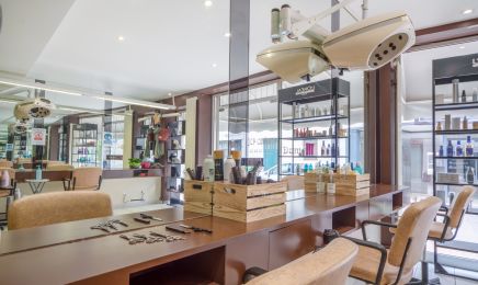 JCP Coiffure : Coiffeur à Mer
