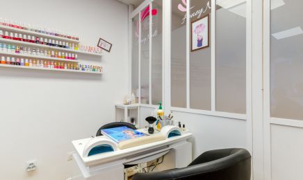 Honey nails  : Manucure à Saint-Germain-en-Laye