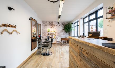 Sarl Daux'hair Coiffure : Coiffeur à Saint-Claude-de-Diray