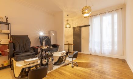 OG nail bar  : Manucure à Paris