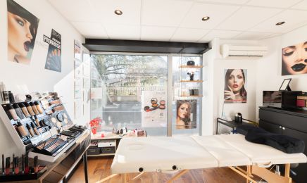 Lilou and make up : Coiffeur à Lagnieu