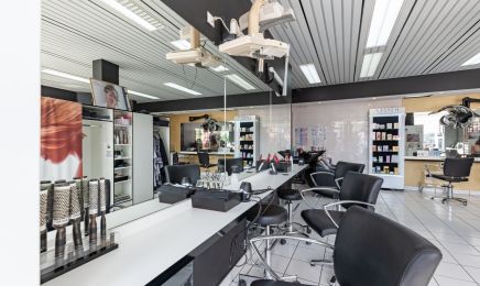 Le salon : Barbier à Condé-sur-Vire