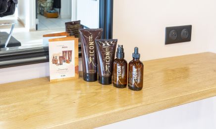 Laura Artisan Coiffeur  : Coiffeur à Périers