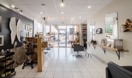 Les Deux L Coiffure : Coiffeur à Cambon 
