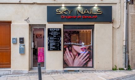 Sky Nails : Manucure à Istres