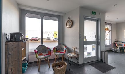 courbes et couleurs : Coiffeur à Bourg-des-Comptes