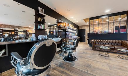 Hair Men Barber (climatisé) : Barbier à Vannes