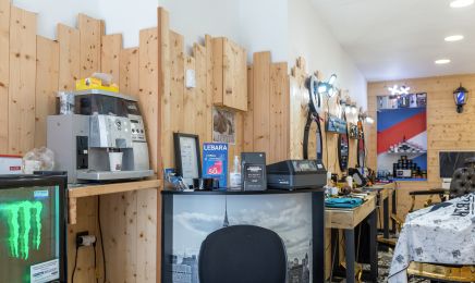 The Best Coiffure  : Coiffeur à Niort