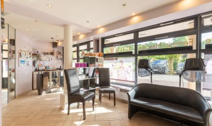 L’Elisée : Coiffeur à Ménilles
