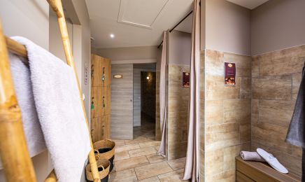 Institut Spa Plaisir des Sens / Centre Expert Esthétique : Institut de beauté à Péronnas