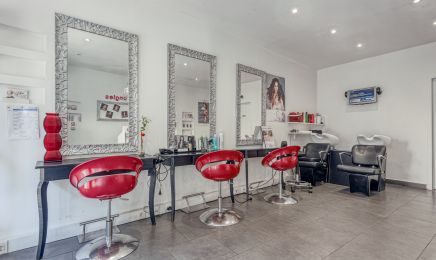 Hair Story - Les Jolies Filles  : Coiffeur à Villejuif